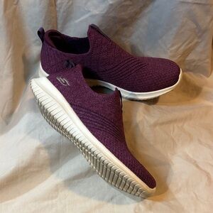 Skechers Women's Plum Slip-On Sneakers